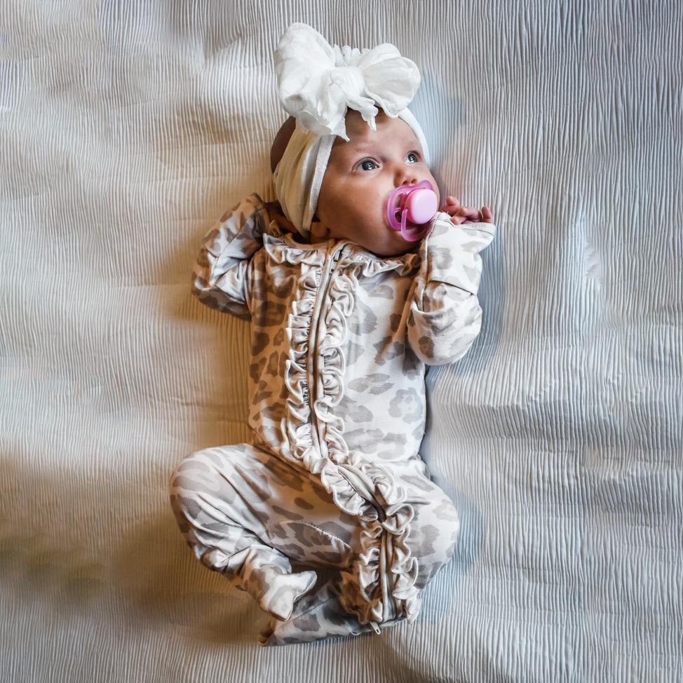 Jolie combinaison à fermeture éclair pour bébé imprimé léopard