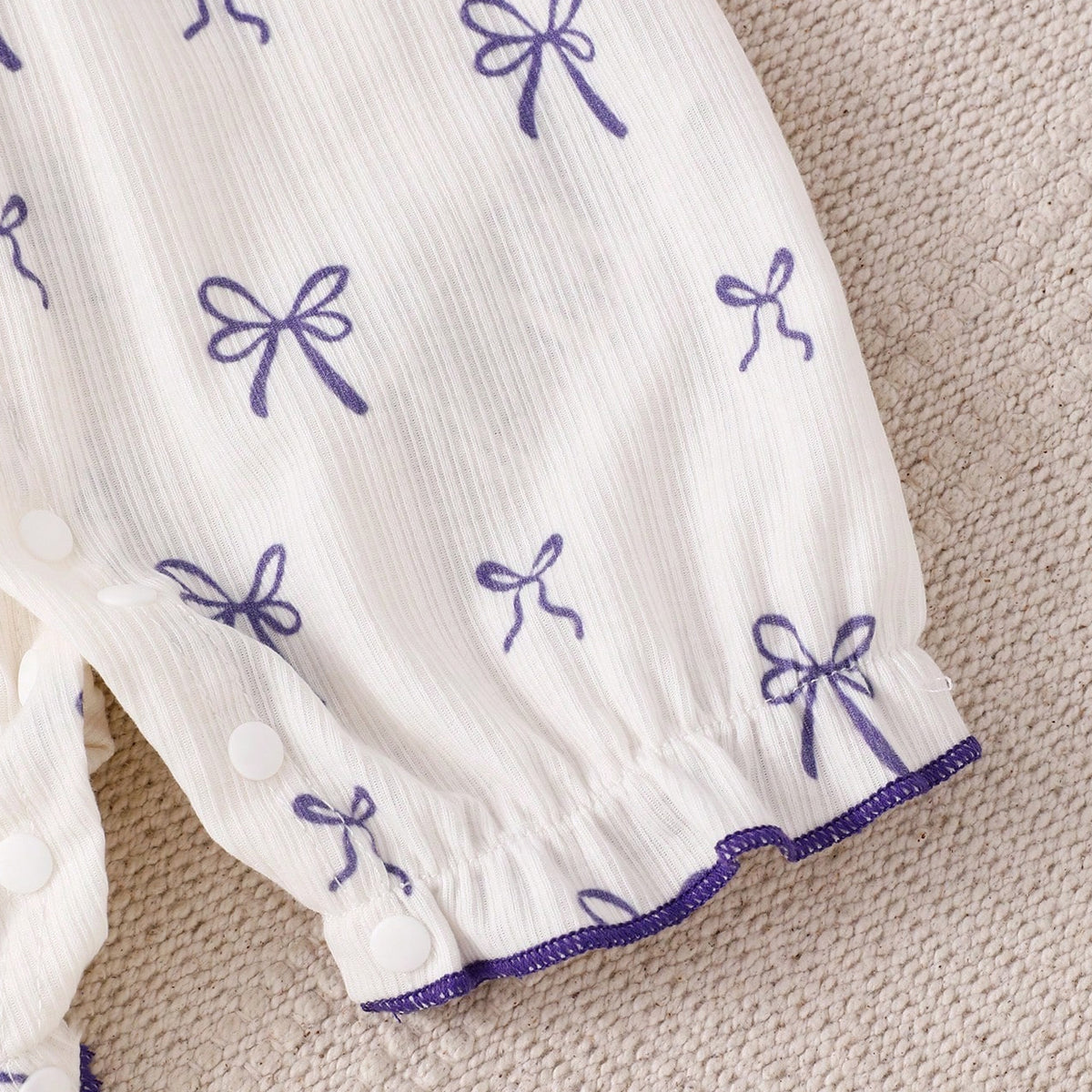 Sweet Allover Bow Print Flutter Sleeve Baby Girl Jumpsuit