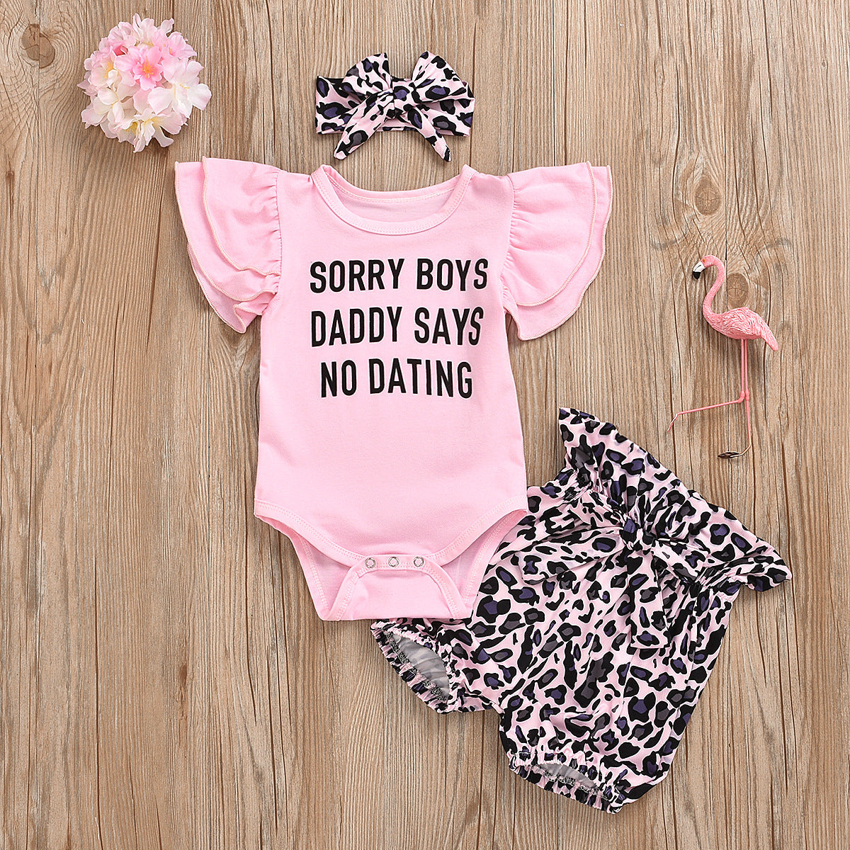 Conjunto para bebé con estampado de leopardo y manga de mariposa de 3 piezas