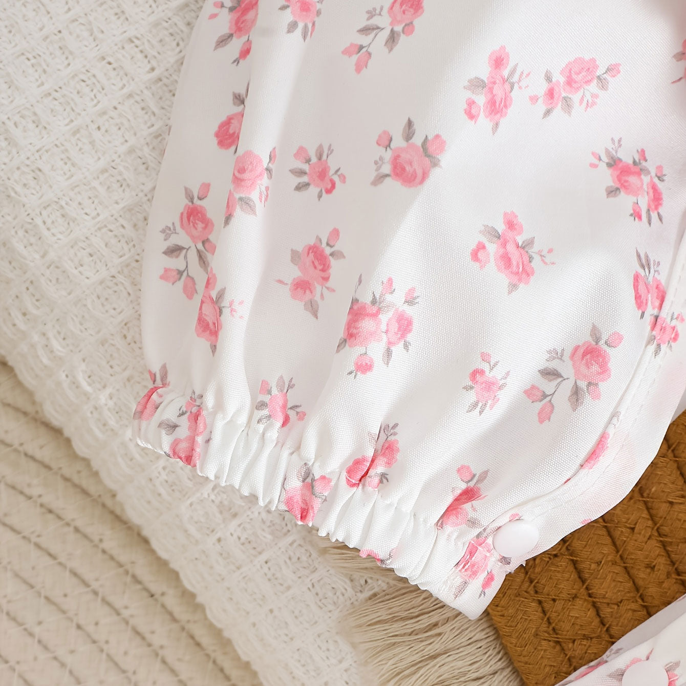 Chic Fake Two-Piece Floral Printed Ruffle Long Sleeve Baby Jumpsuit