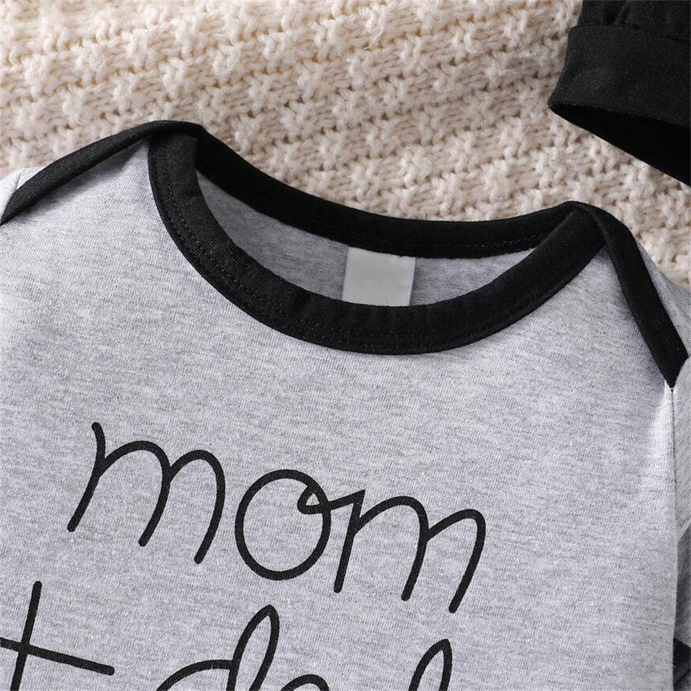 2PCS Mom+dad Love Me Letter Printed Long Sleeve Baby Jumpsuit