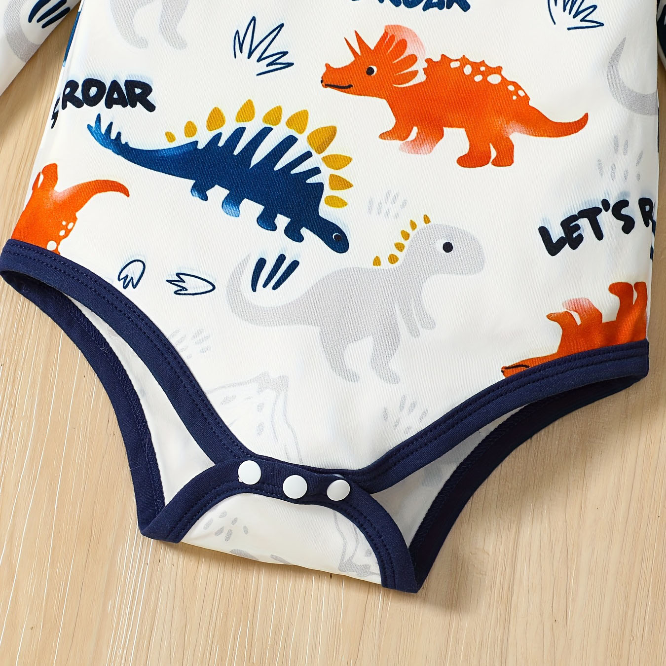 3PCS Lively Dinosaur Printed Long Sleeve Baby Set