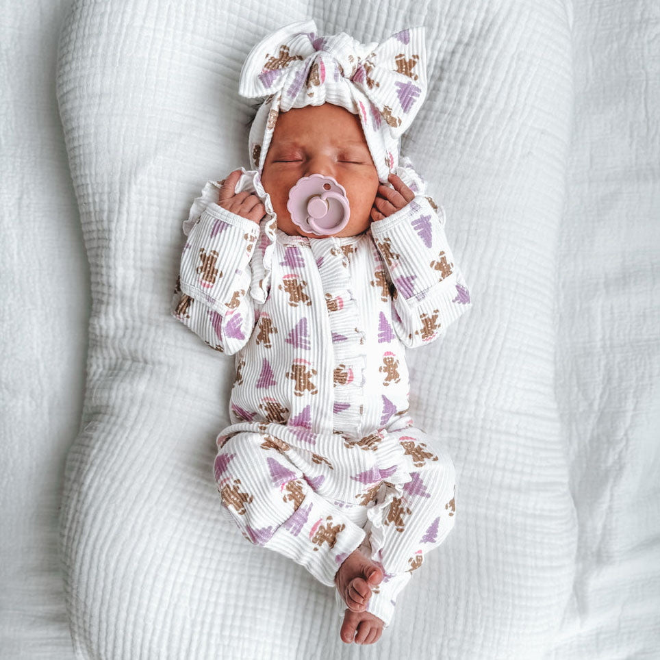 2PCS Gingerbread Print Ruffle Long Sleeve Baby Jumpsuit