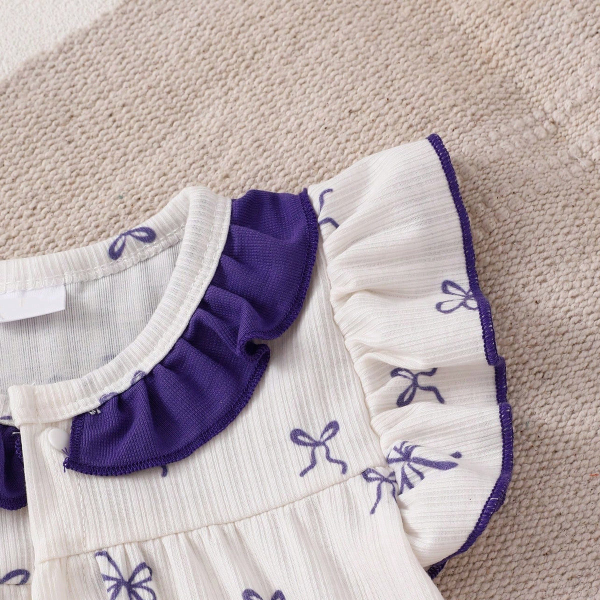 Sweet Allover Bow Print Flutter Sleeve Baby Girl Jumpsuit