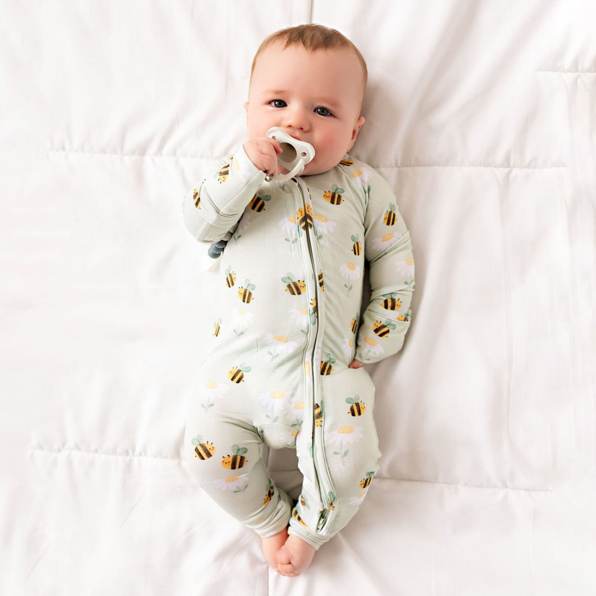 Lovely Bee Floral Printed Zipper Baby Jumpsuit
