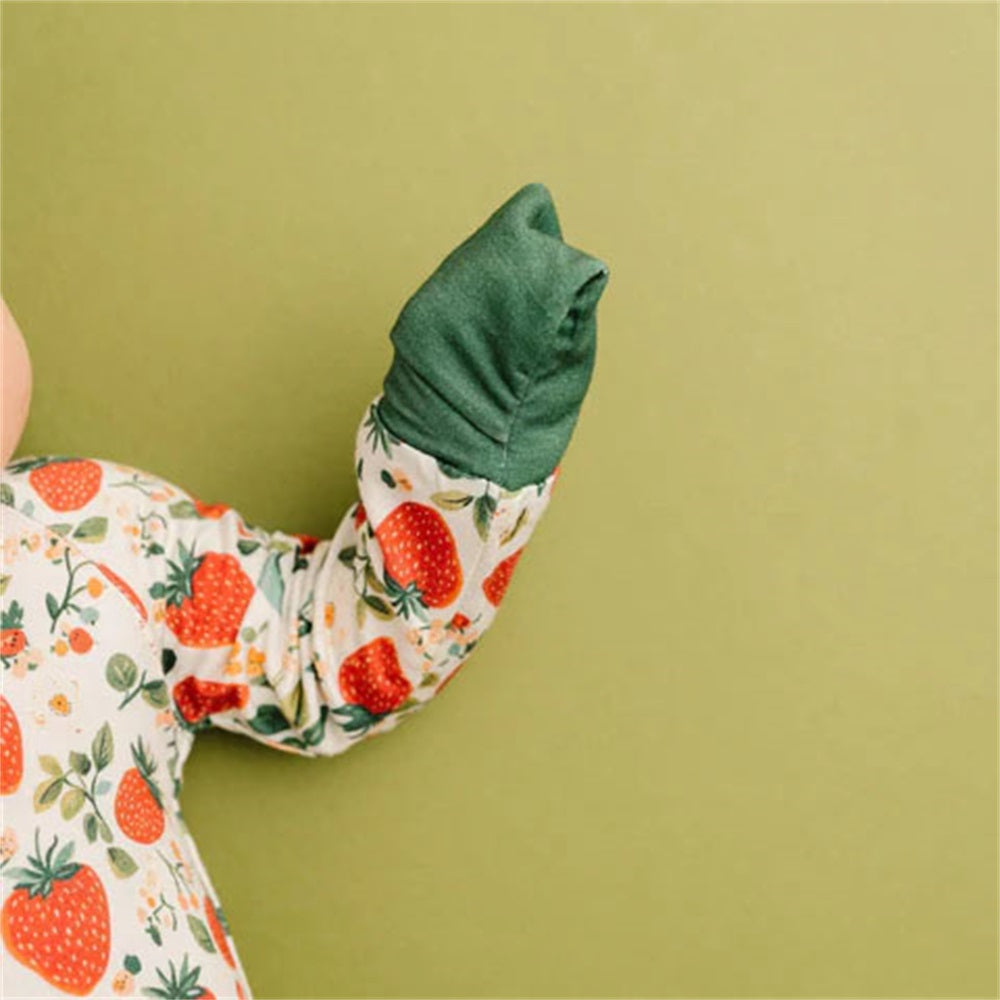Vintage Strawberry Print Zipper Long Sleeve Baby Jumpsuit