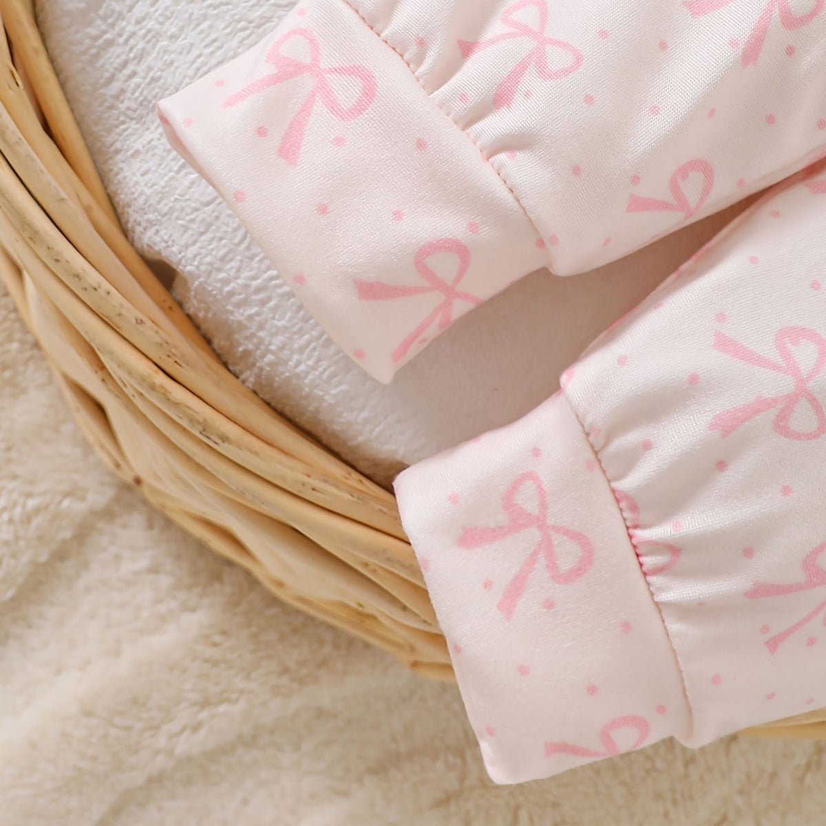 2PCS Pretty Bow Appliqué Long Sleeve Baby Girl Set