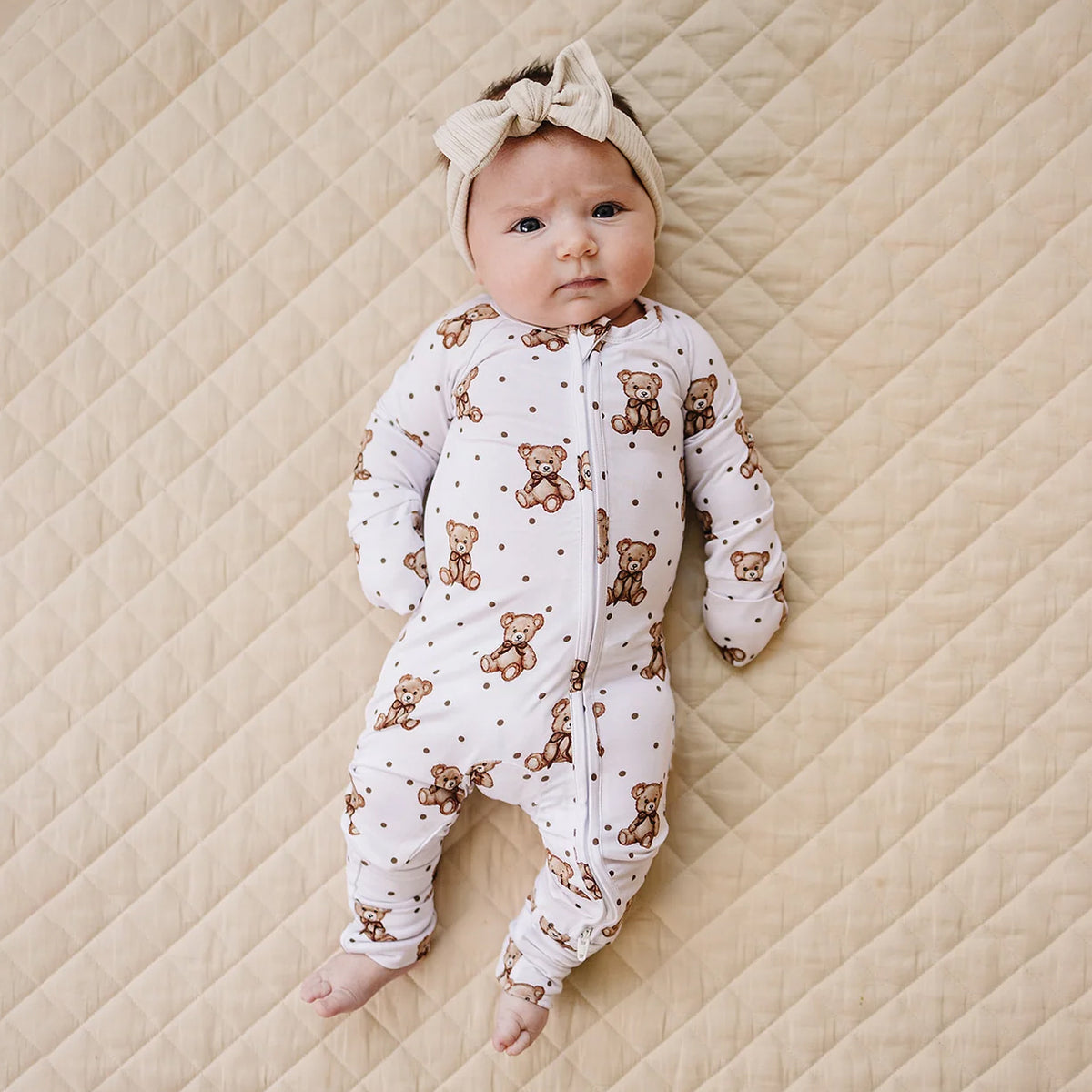 Cozy Teddy Bear Polka Dots Print Zipper Long Sleeve Baby Jumpsuit