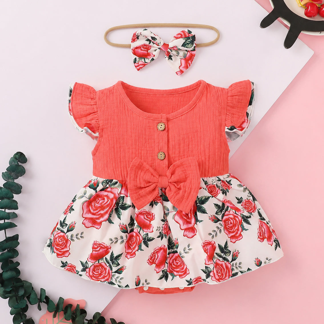 2PCS Delightful Floral Print Flutter Sleeve Baby Romper