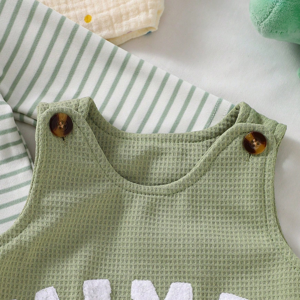 3PCS Mama's Boy Letter Applique Striped Long Sleeve Overalls Baby Set