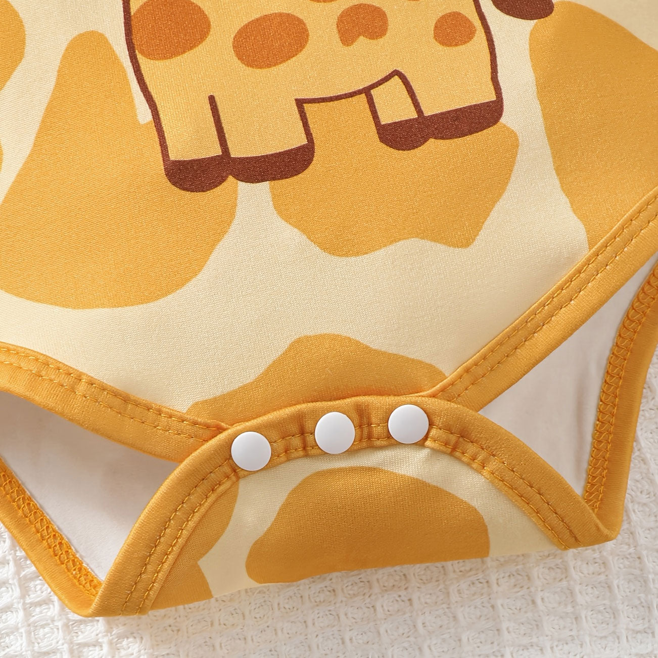 2PCS Lovely Giraffe and Leopard Print Long Sleeve Baby Set