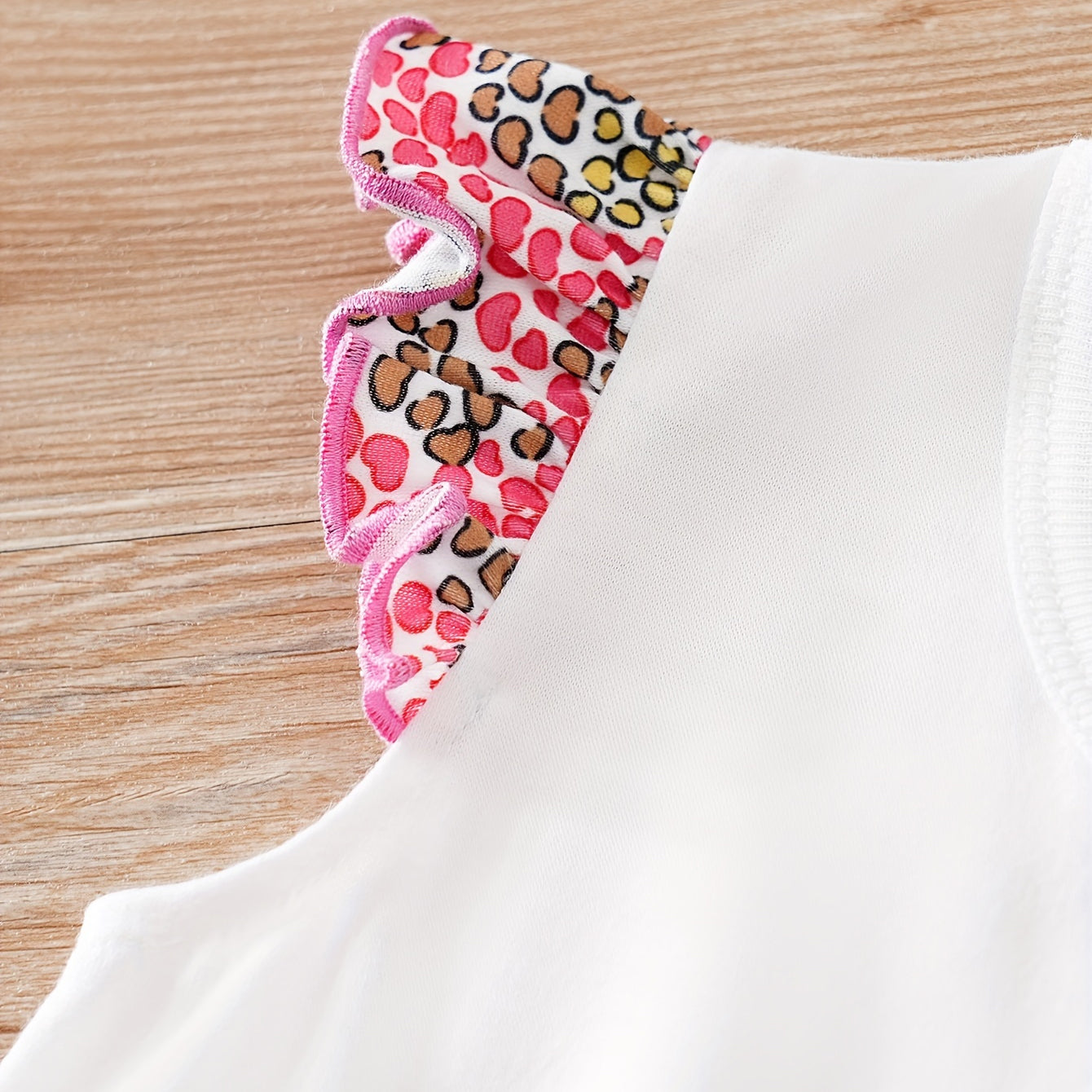 Cute Giraffe Printed Baby Jumpsuit