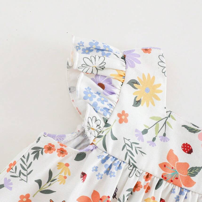Cheerful Floral Print Flutter Sleeve Baby Romper