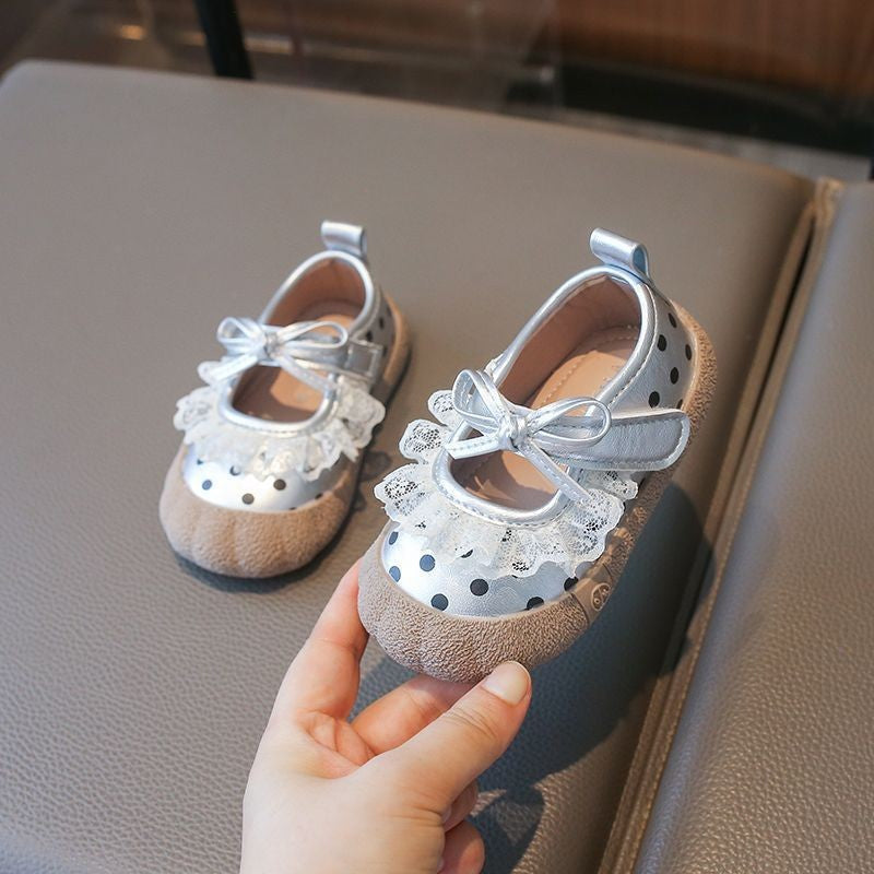 Sweet Lace Bow Polka Dot Hook And Loop Baby Shoes