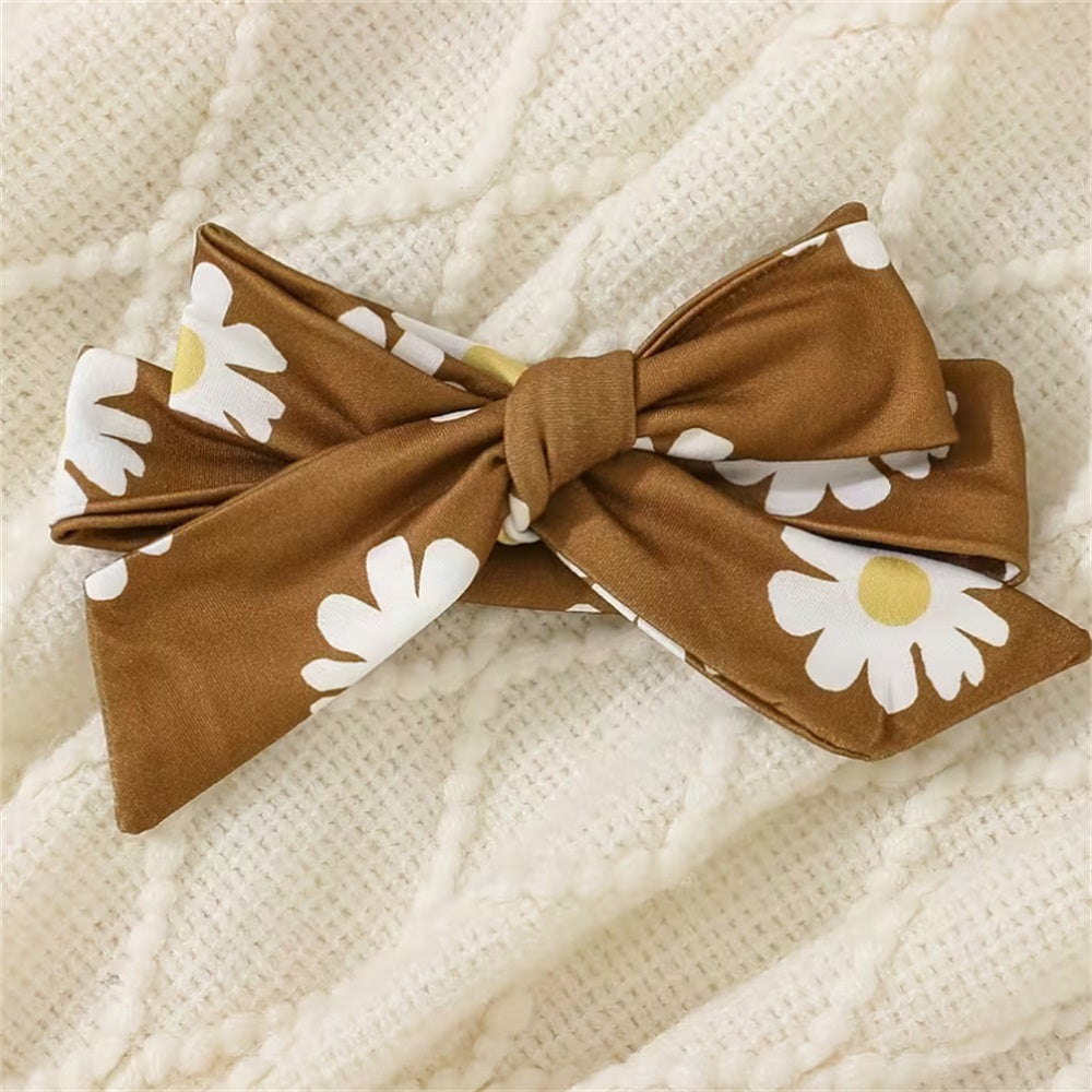 3PCS Auntie Is My Bestie Letter Embroidery Floral Print Baby Set