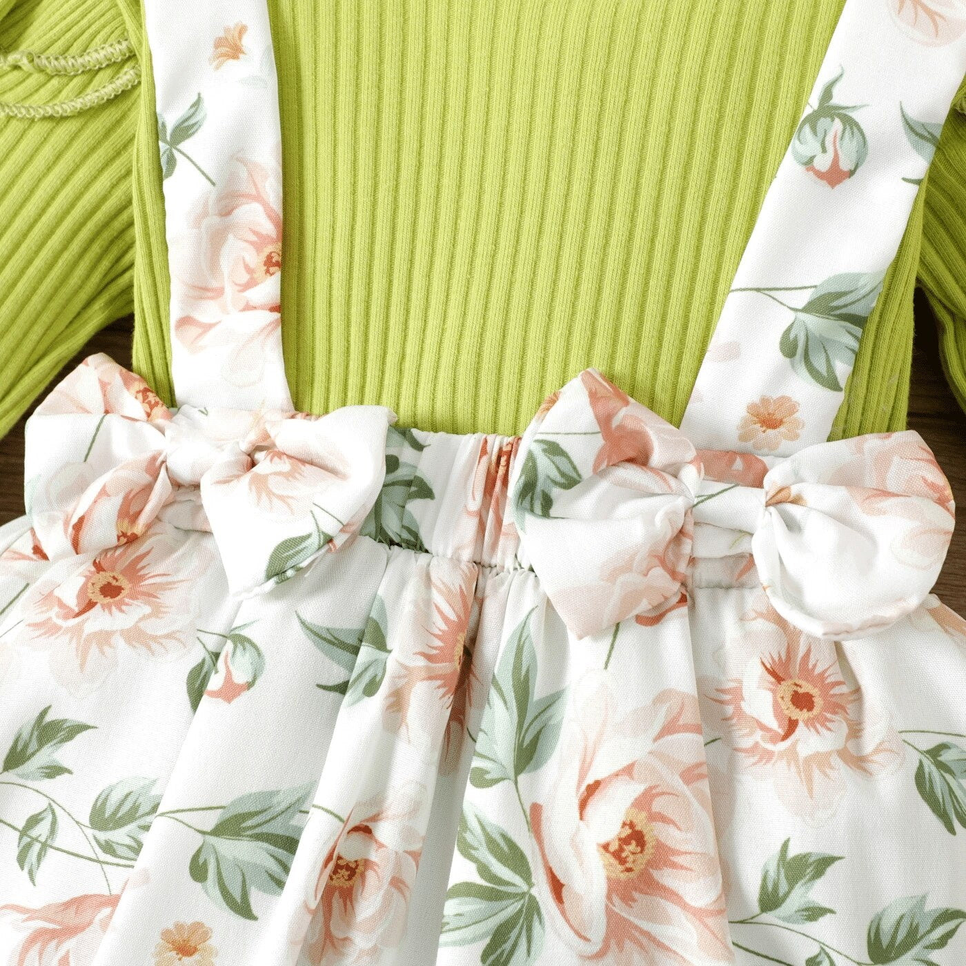 2PCS Refined Floral Print Long Sleeve Baby Romper