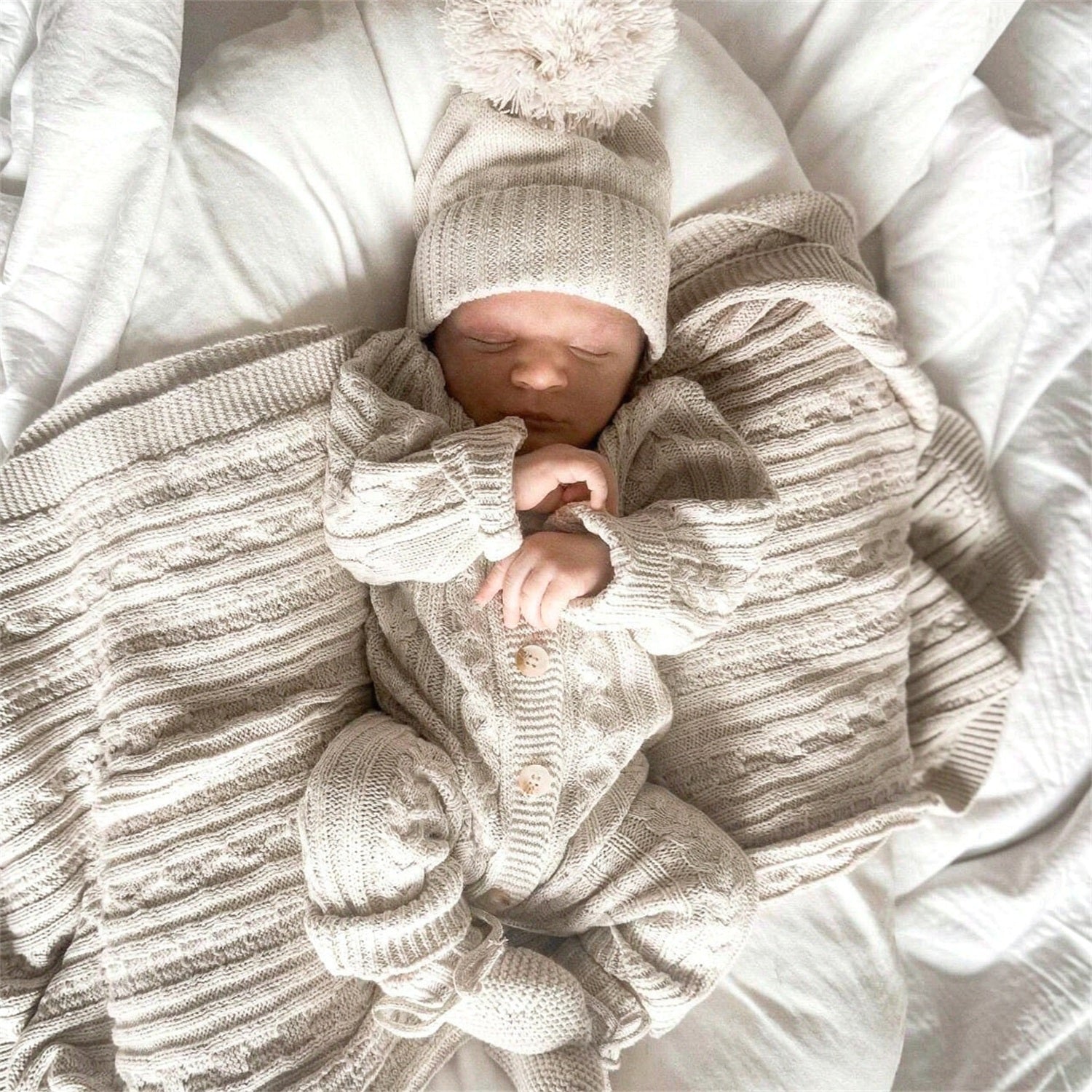 Classy Solid Color Long Sleeve Knit Baby Jumpsuit
