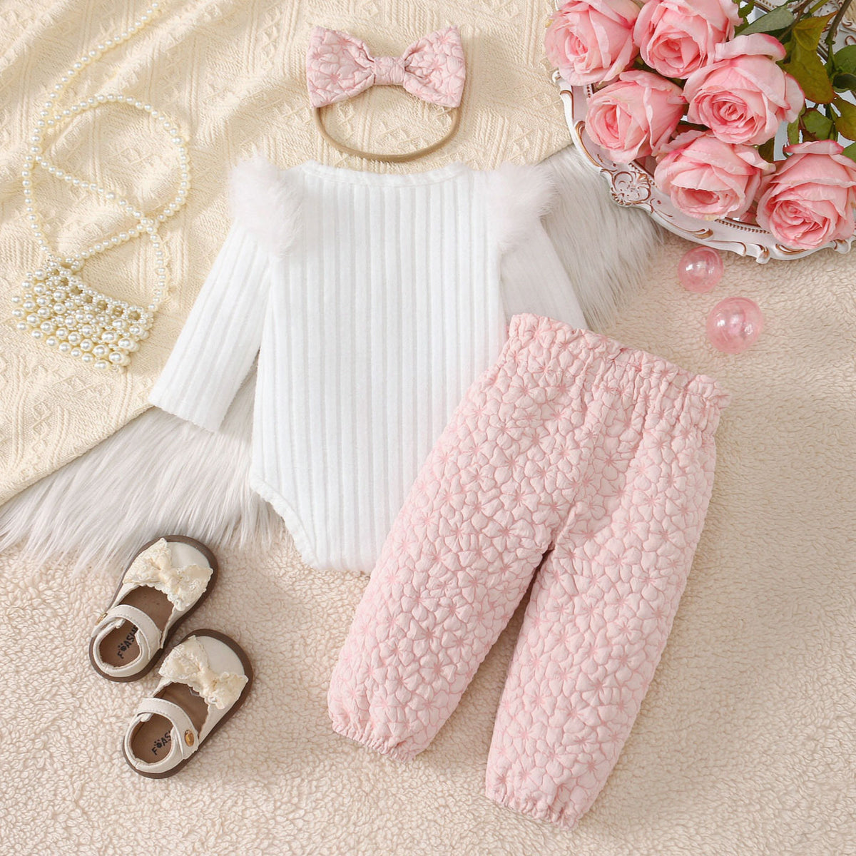3PCS Pretty Floral Embossed Fluffy Shoulder Long Sleeve Baby Set