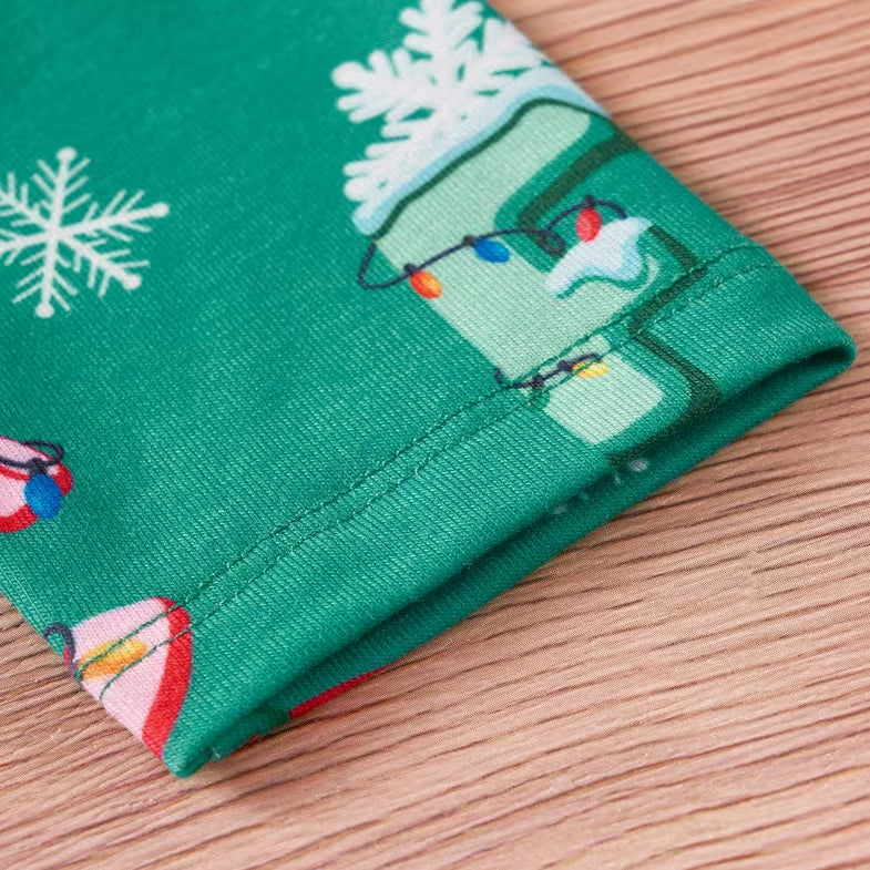 Lovely Cartoon Christmas Alphabet Print Long Sleeve Baby Jumpsuit