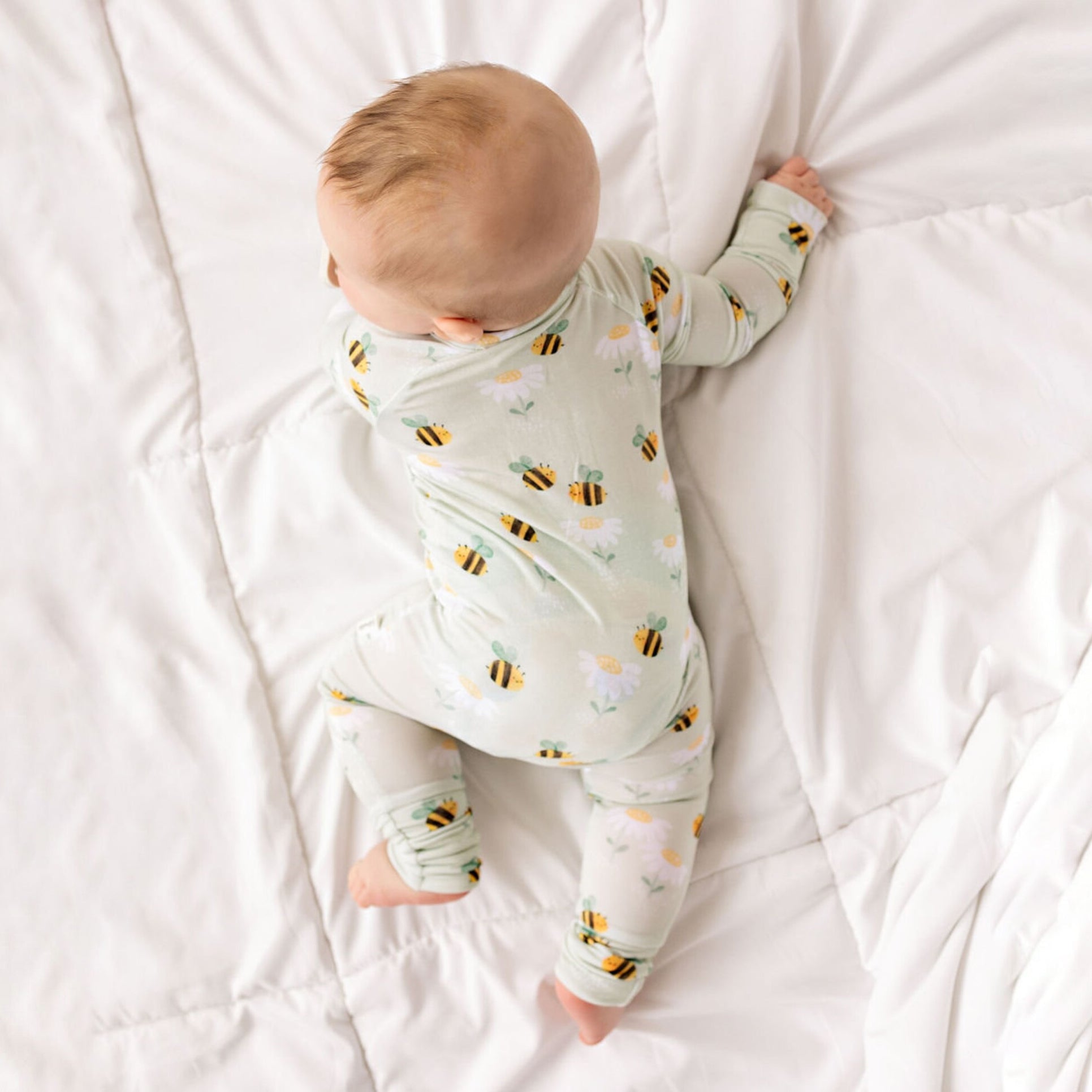 Lovely Bee Floral Printed Zipper Baby Jumpsuit