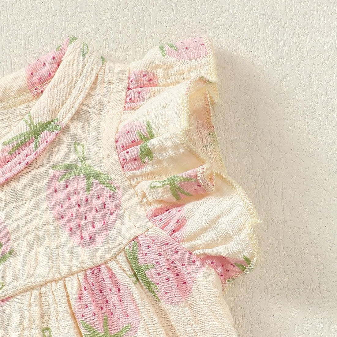 3PCS Strawberry Printed Sleeveless Baby Jumpsuit