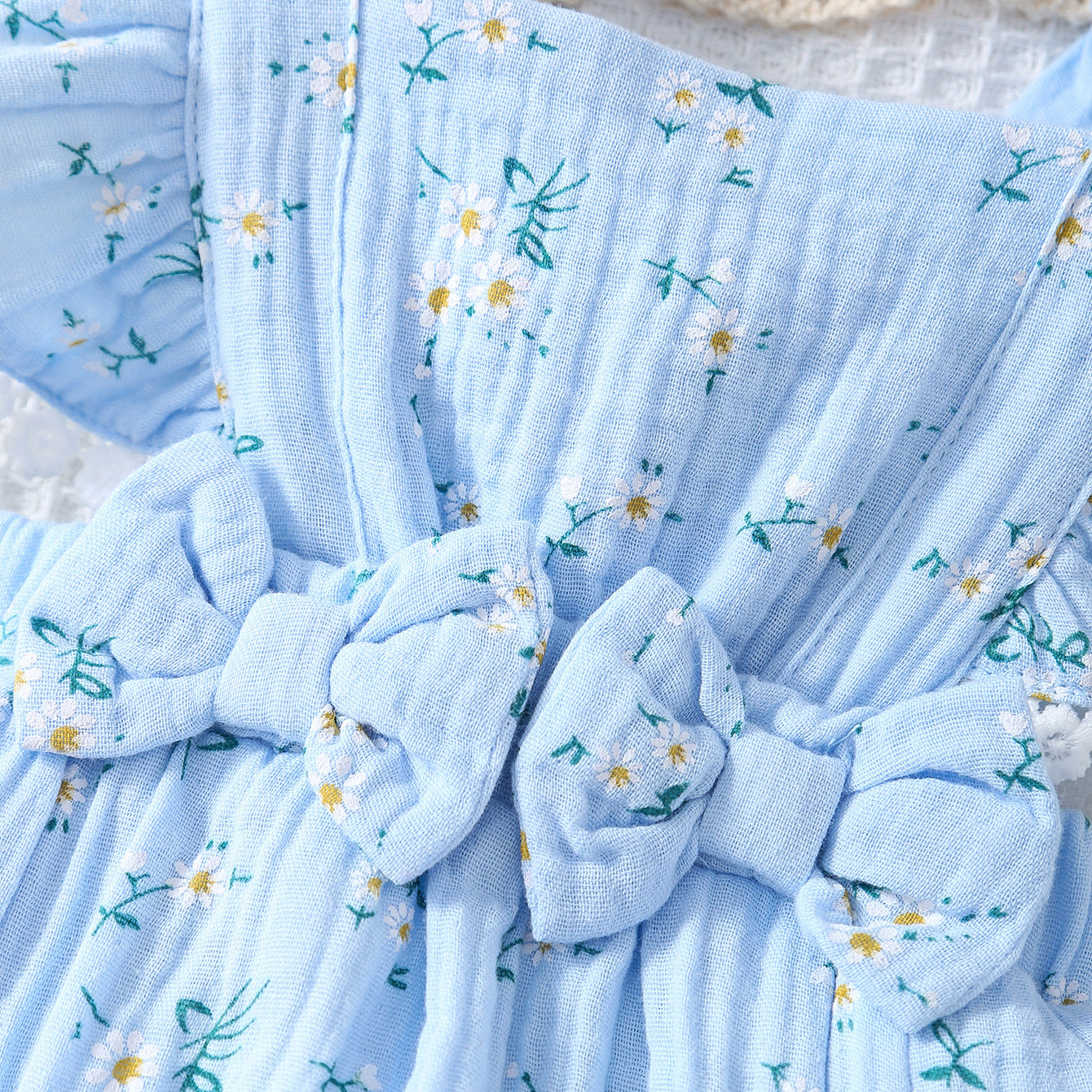 2PCS Pretty Floral Printed Bow Flounce Sleeve Baby Romper