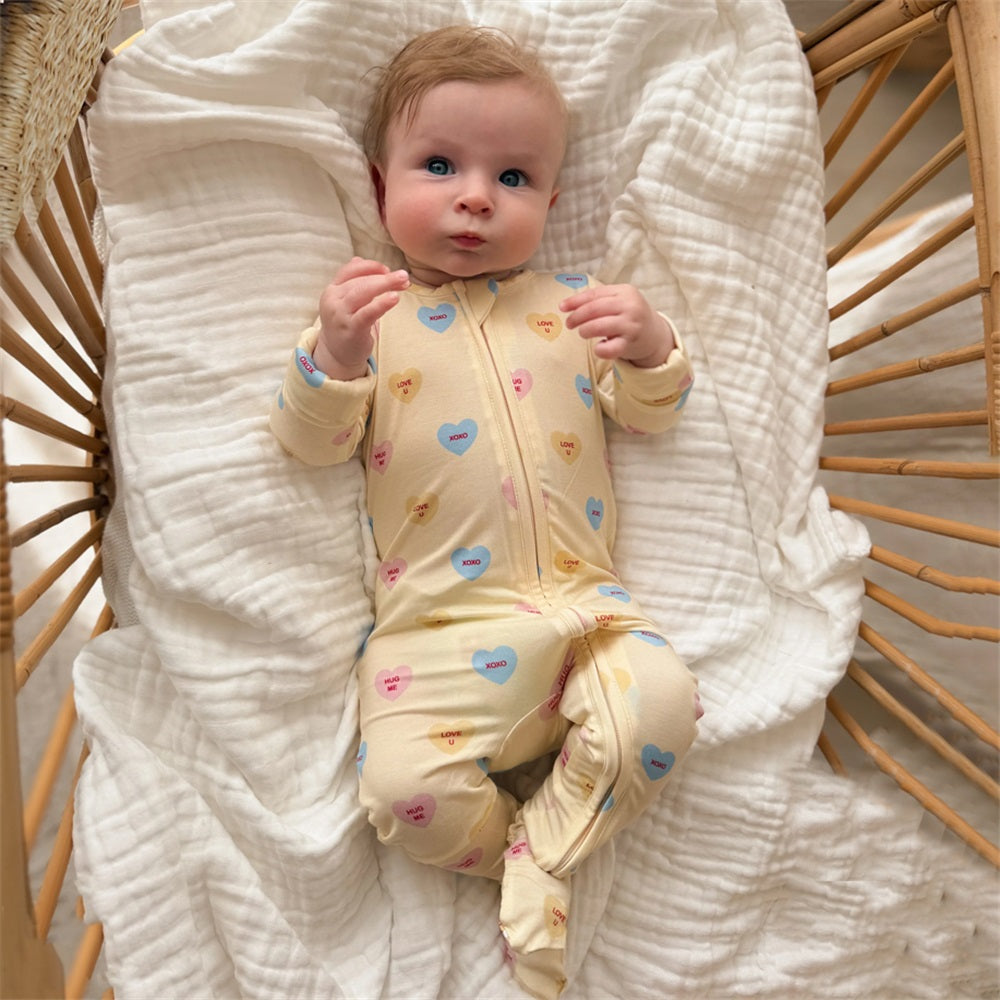 Comfy Heart Print Long Sleeve Zipper Baby Jumpsuit
