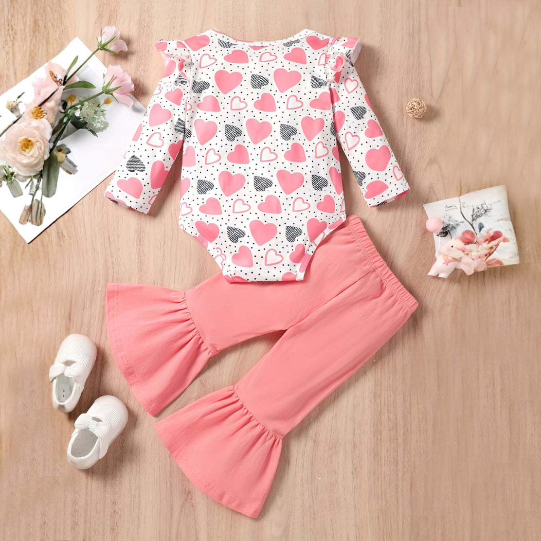 2PCS Pretty Heart Printed Bow Long Sleeve Baby Set