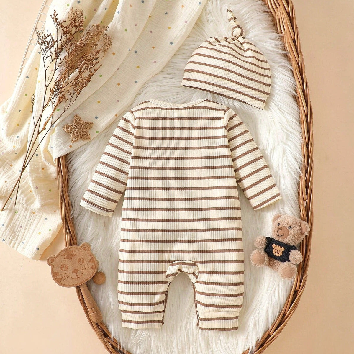 2PCS Cute Bear Applique Stripe Printed Long Sleeve Baby Jumpsuit