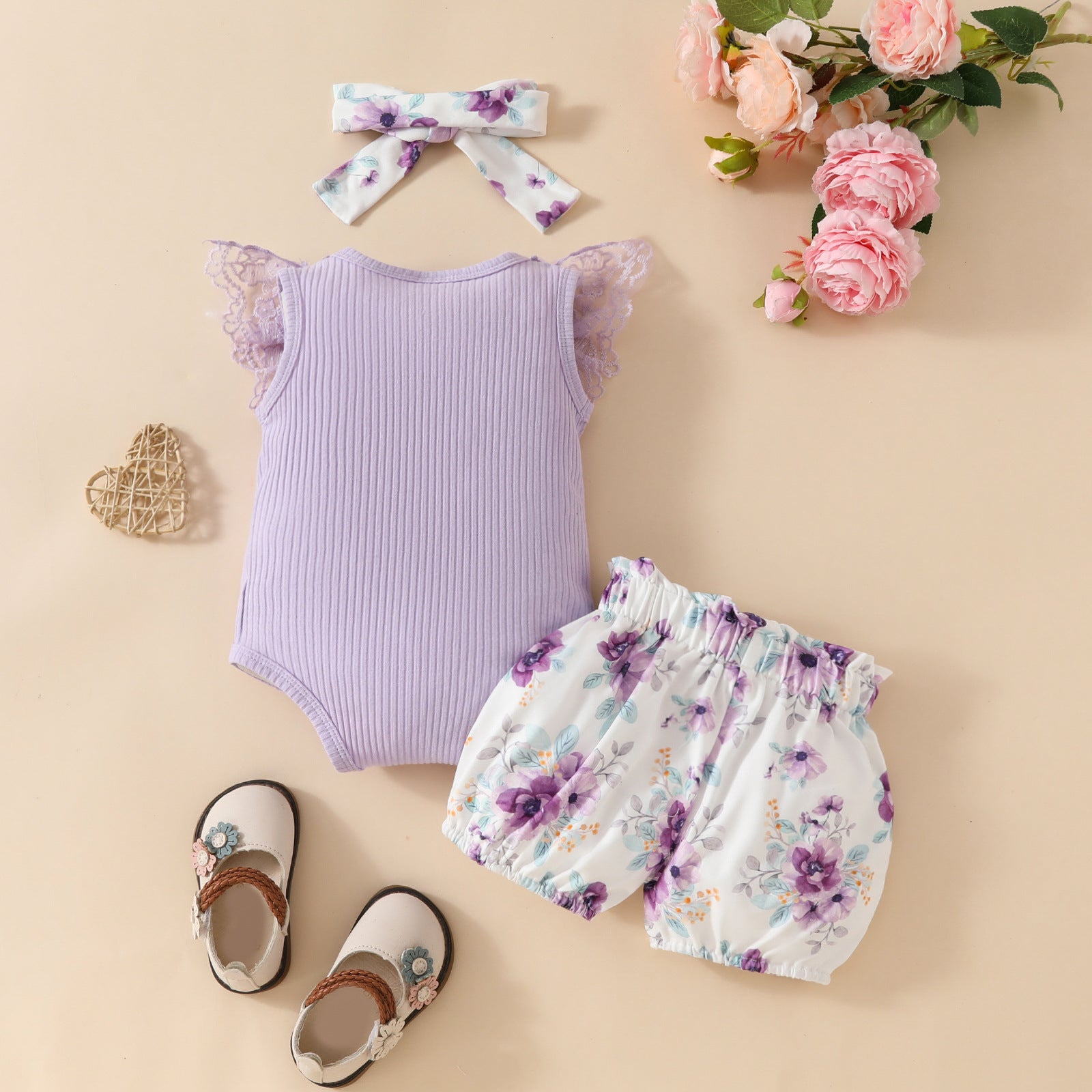 3PCS Sweet Floral Printed Lace Splicing Baby Romper Set