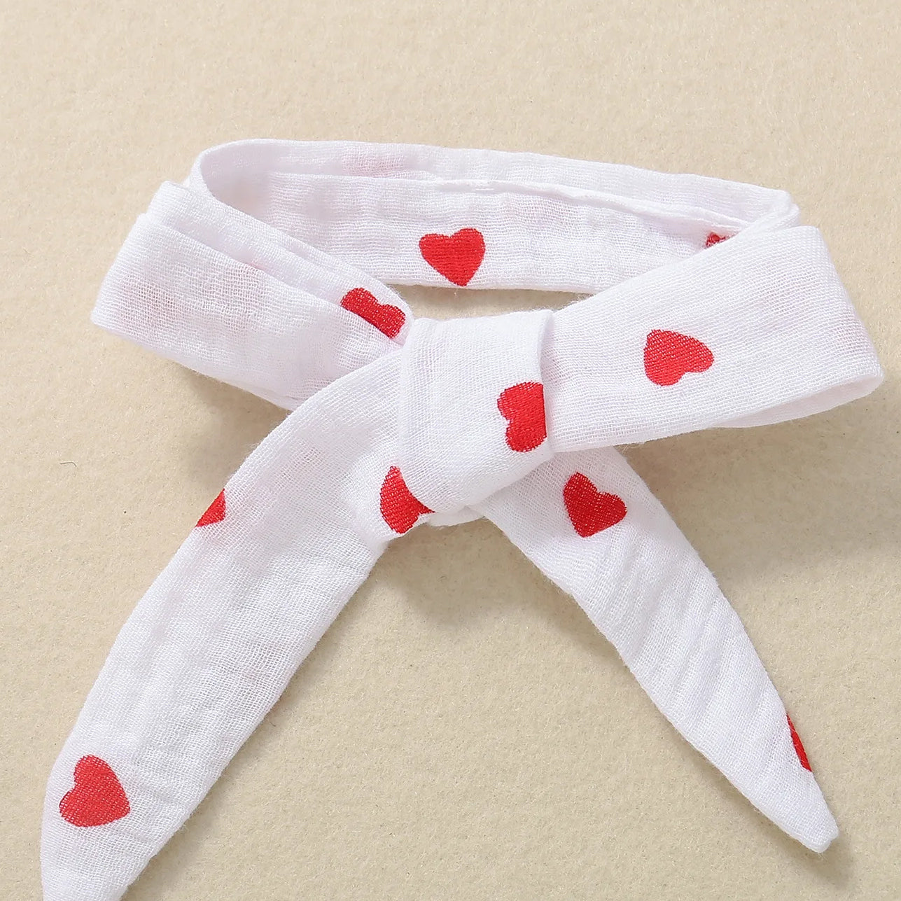 2PCS Gorgeous Heart Print Long Sleeve Baby Romper