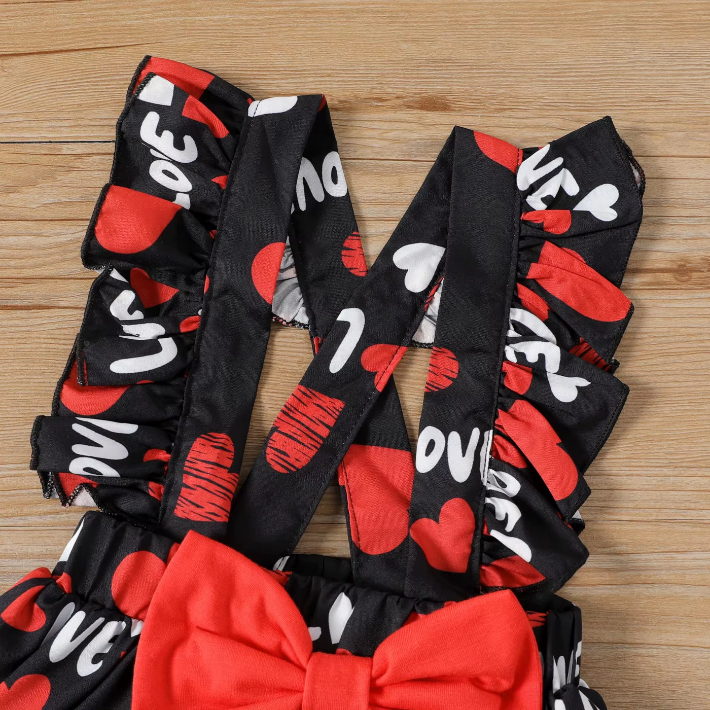 3PCS Love Letter Heart Printed Suspender Skirt Baby Set