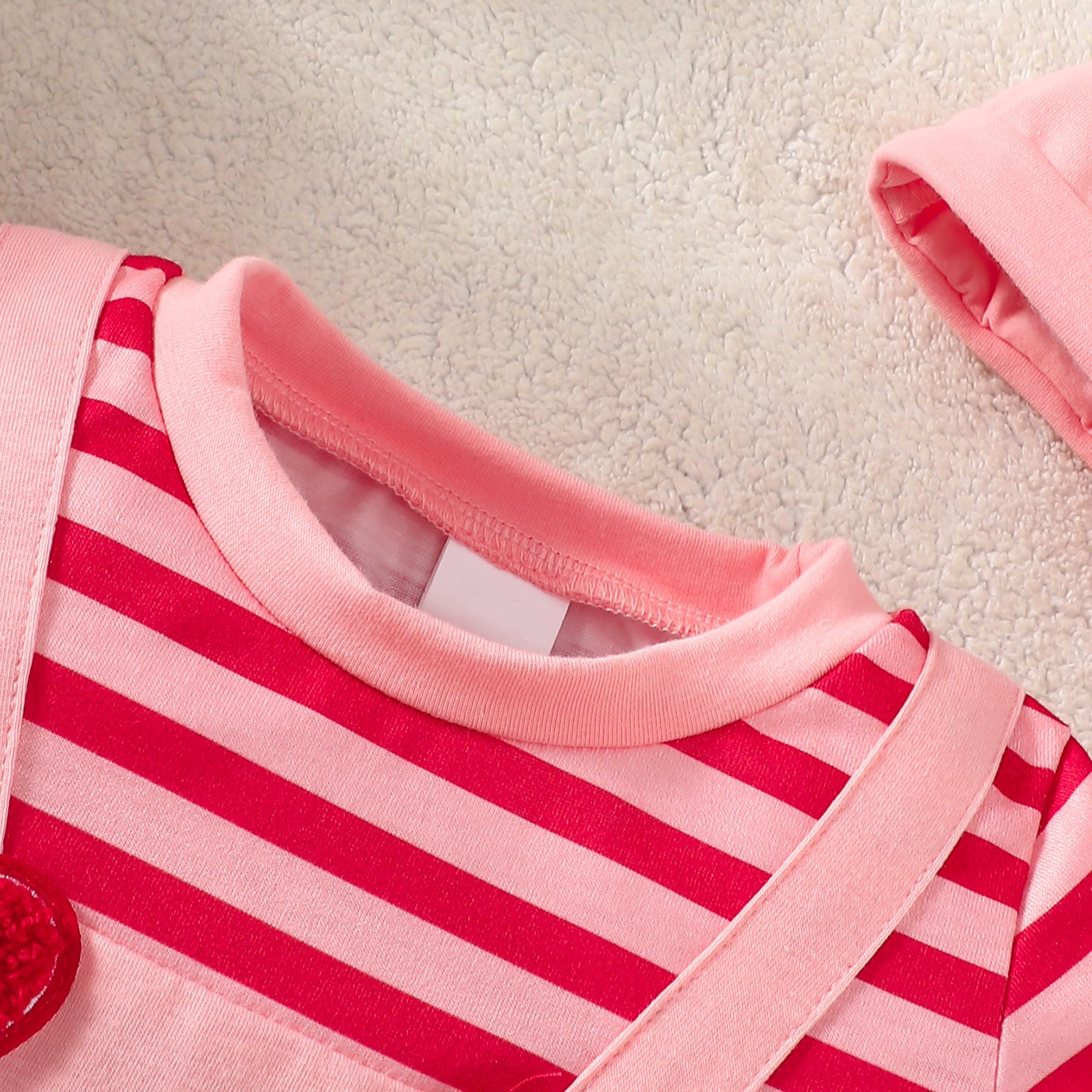 2PCS Cute Faux Layering Heart Appliqué Stripe Print Baby Jumpsuit