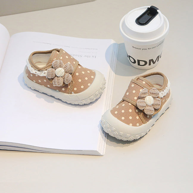 Casual Polka Dot 3D Floral Decor Baby Shoes