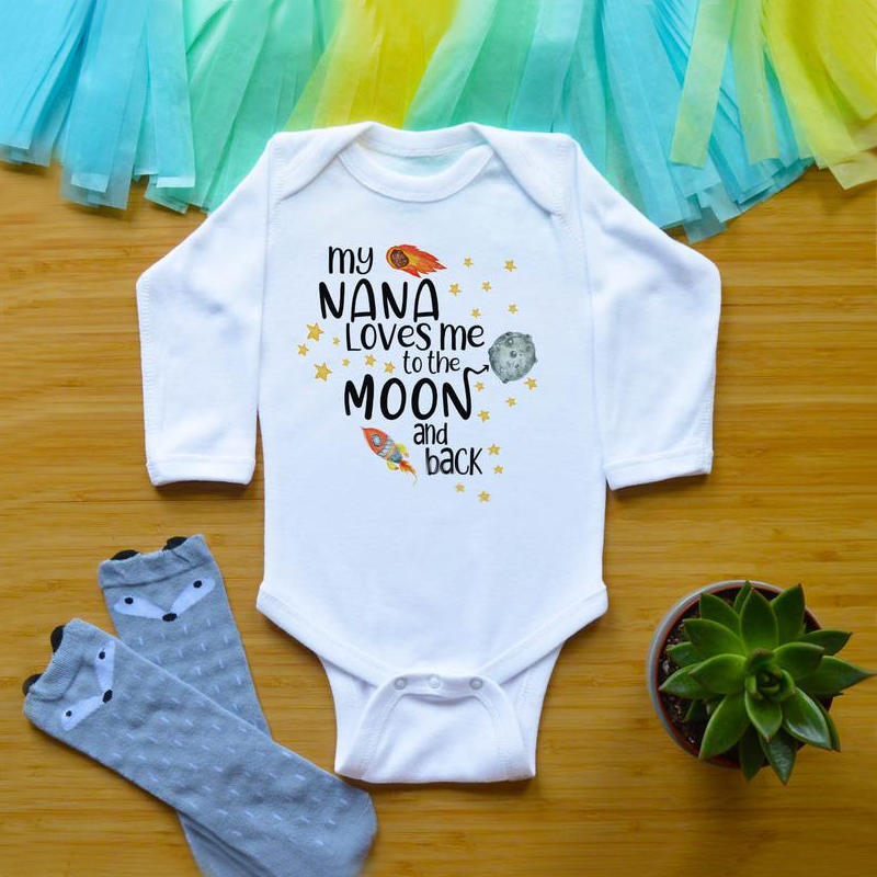 Ma NANA m'aime jusqu'à la LUNE et au dos Lettres de fusée de dessin animé imprimées Barboteuse pour bébé