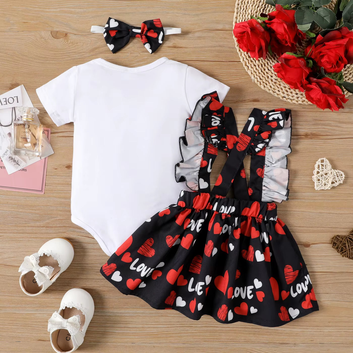 3PCS Love Letter Heart Printed Suspender Skirt Baby Set