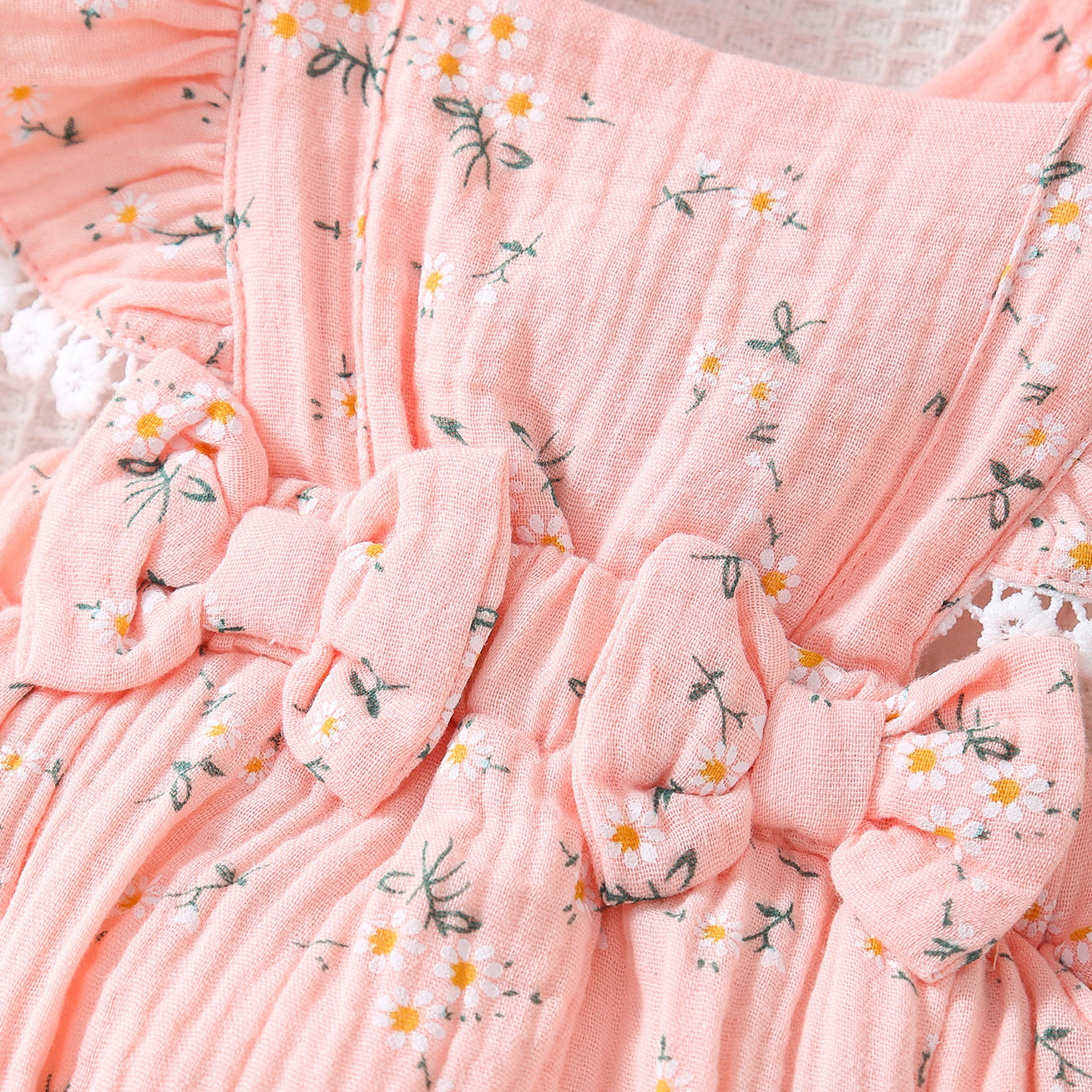 2PCS Pretty Floral Printed Bow Flounce Sleeve Baby Romper