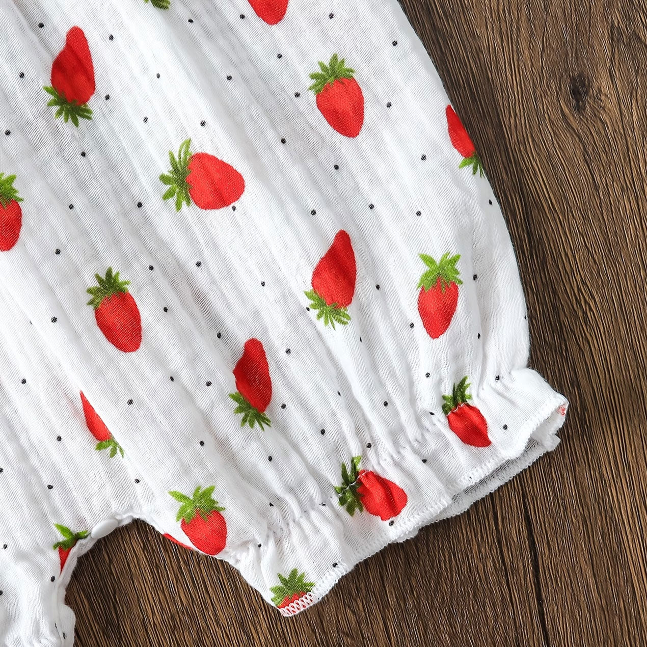 2PCS Cute Strawberry Print Flutter Sleeve Baby Girl Jumpsuit