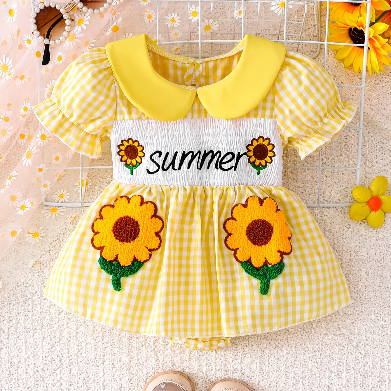 Cute Sunflower Appliqué & Plaid Printed Short Sleeve Baby Romper