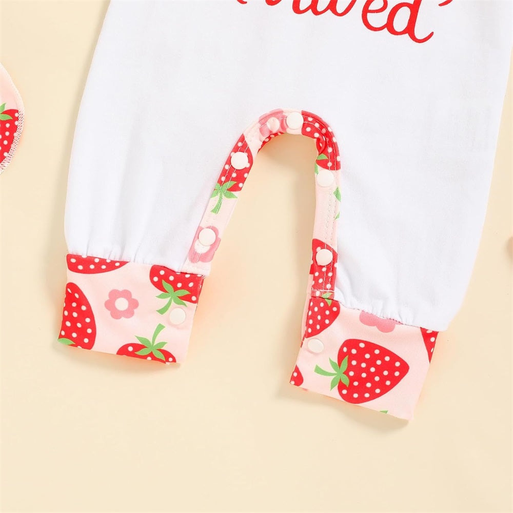3PCS Princess Has Arrived Letter Strawberry Print Baby Jumpsuit