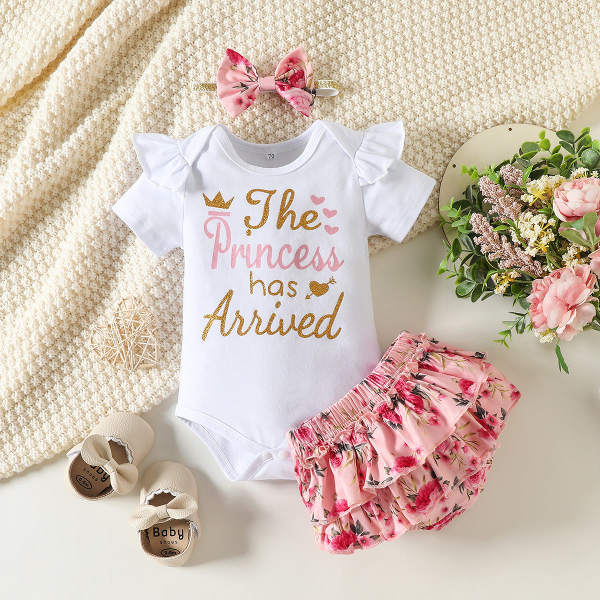 3PCS The Princess Has Arrived Letter Printed Floral Baby Set