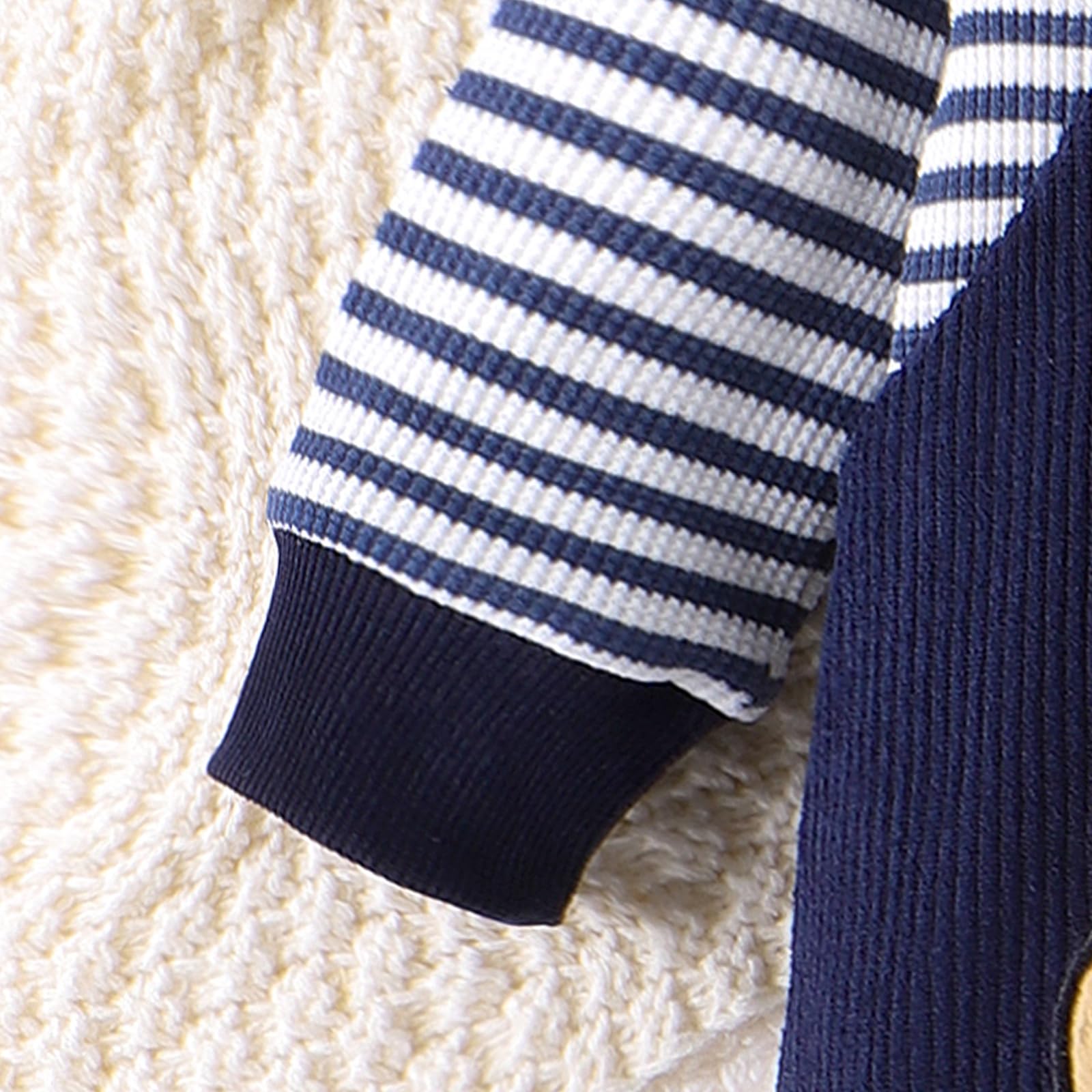 Combinaison bébé à manches longues imprimée ours élégant