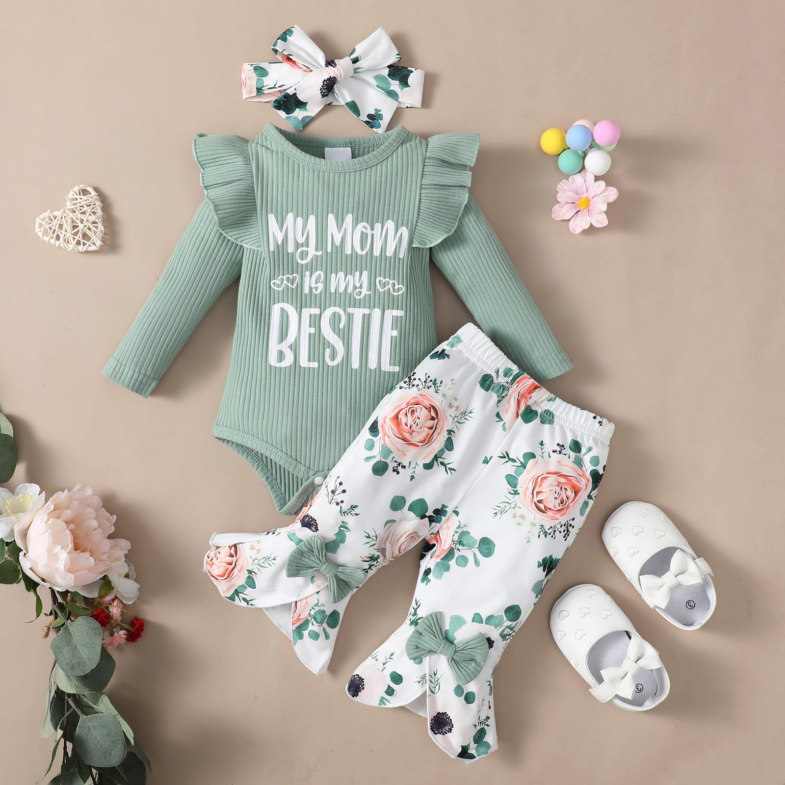 Conjunto para bebé con estampado floral y letras My Mom Is My Bestie de 3 piezas