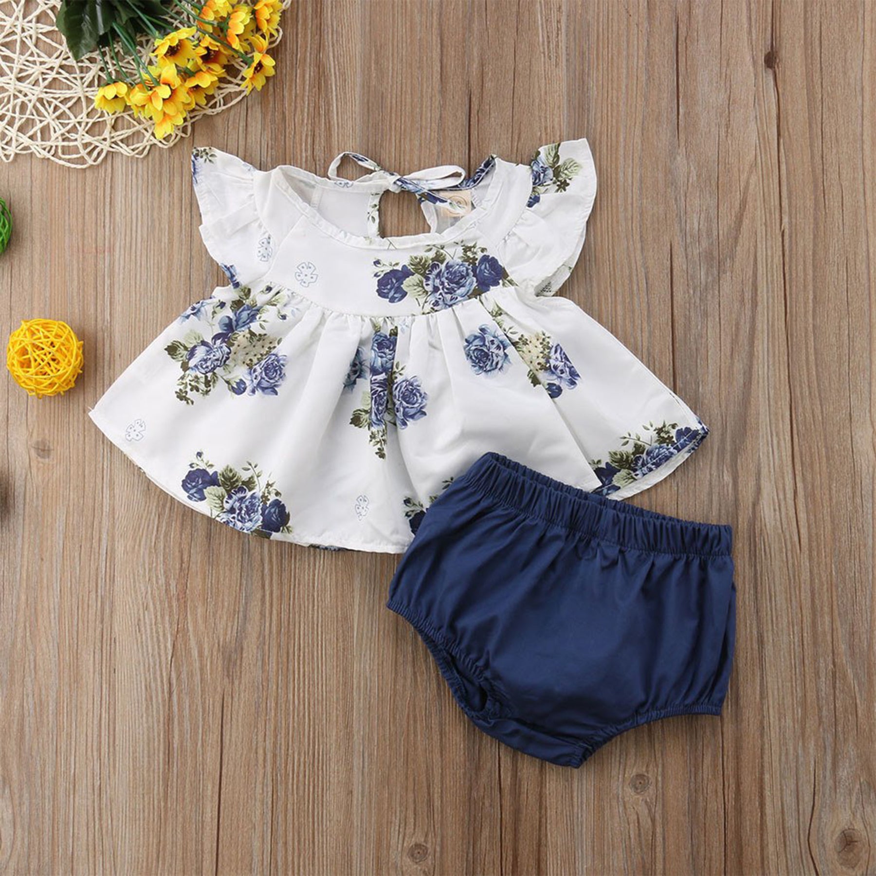 2PCS Flutter Sleeve Top and Shorts for Baby Girl