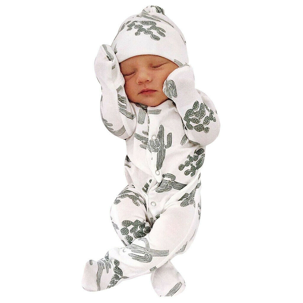 Mono blanco de bebé de manga larga con estampado de cactus de dibujos animados lindo