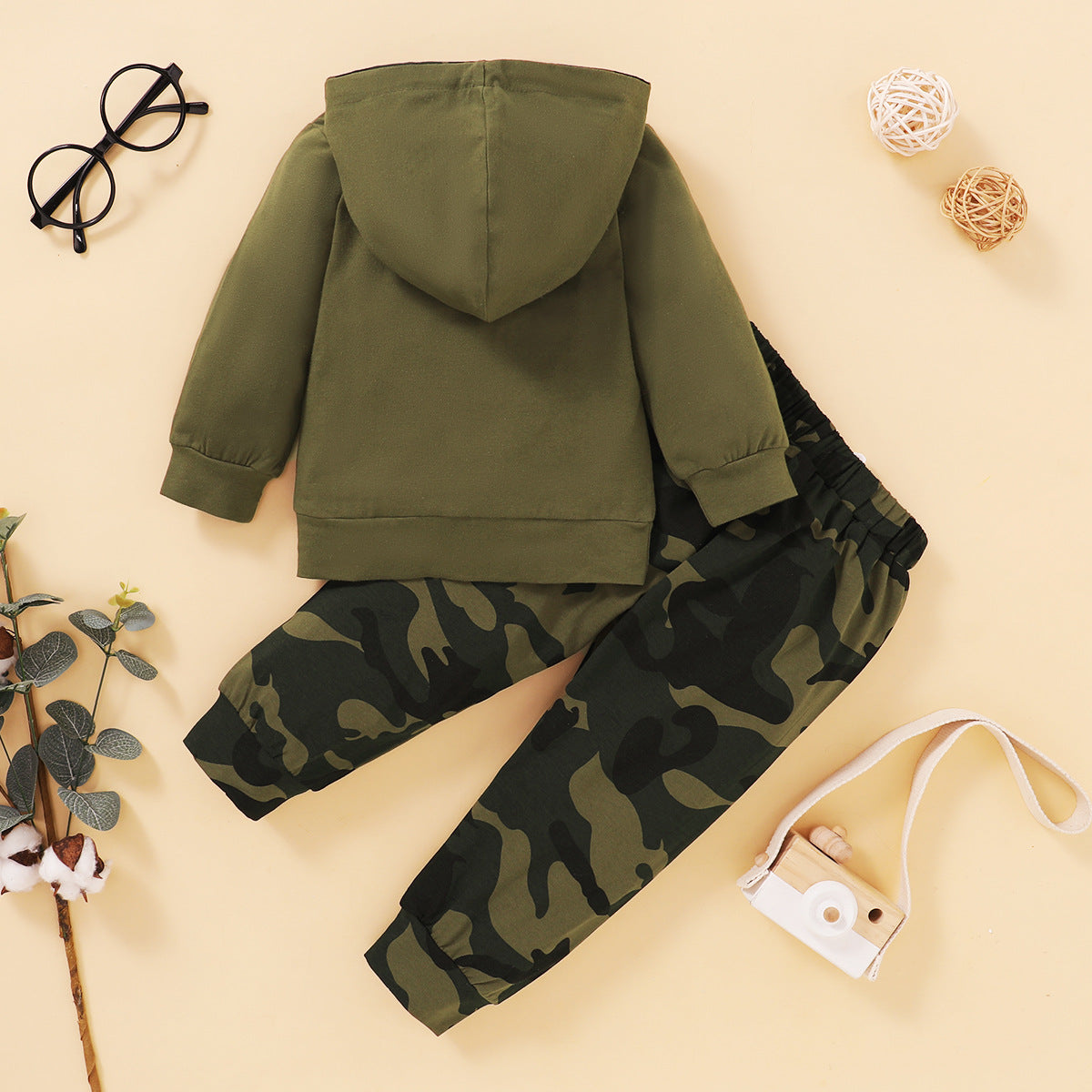 2 pièces VERSION plus fraîche de papa lettre imprimée sweat à capuche avec pantalon camouflage ensemble bébé