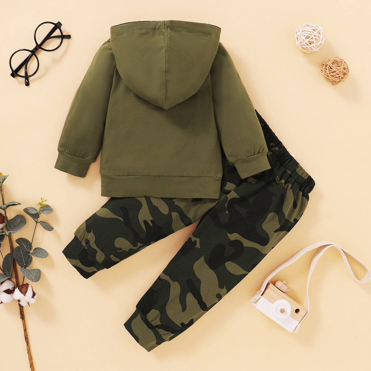 2PCS COOLER VERSION OF DAD Letter Printed Hoodie with Camo Pants Baby Set