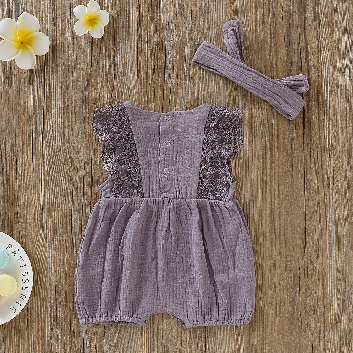 2PCS Lovely Lace Decor Baby Romper