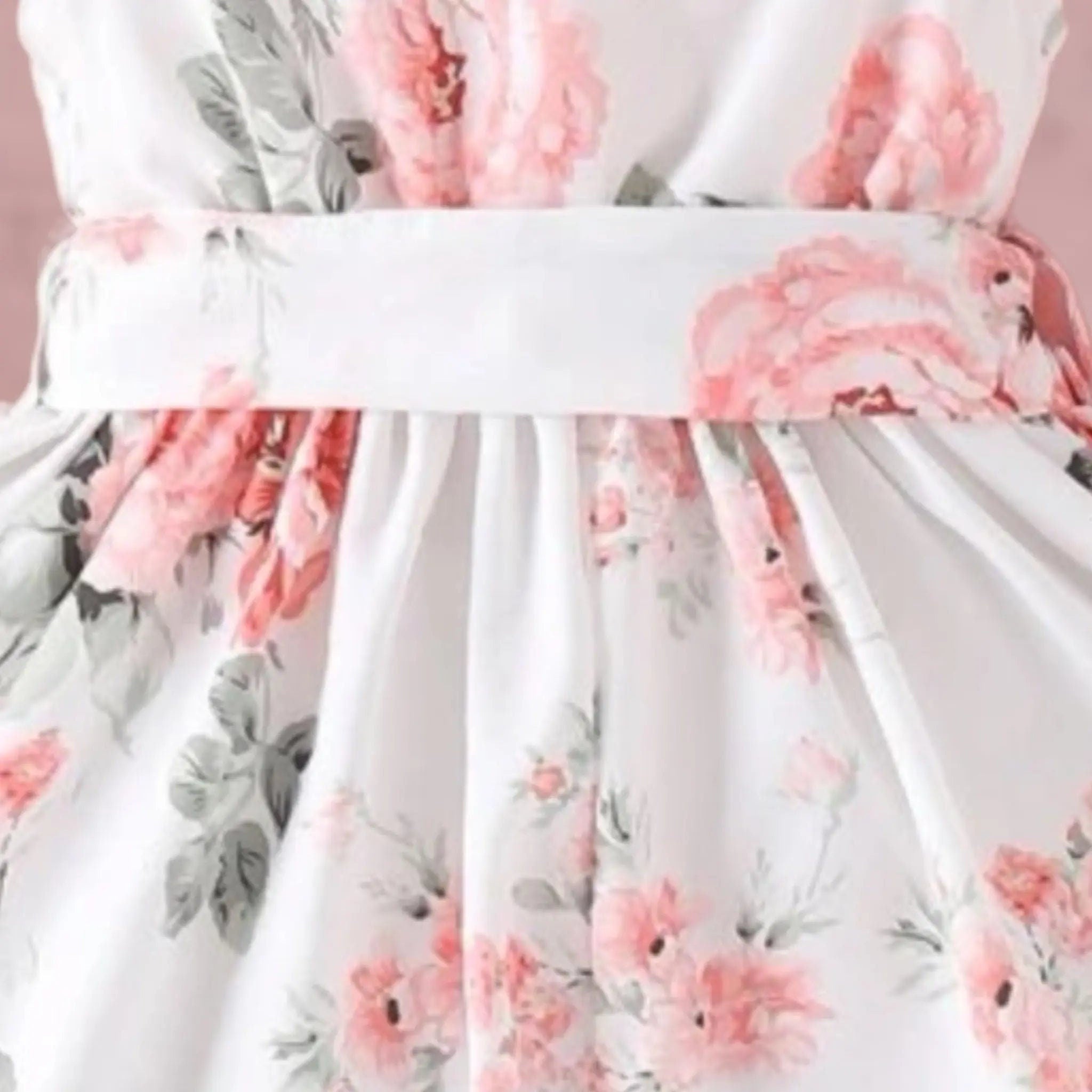 Vestido sin mangas para bebé con estampado floral bonito