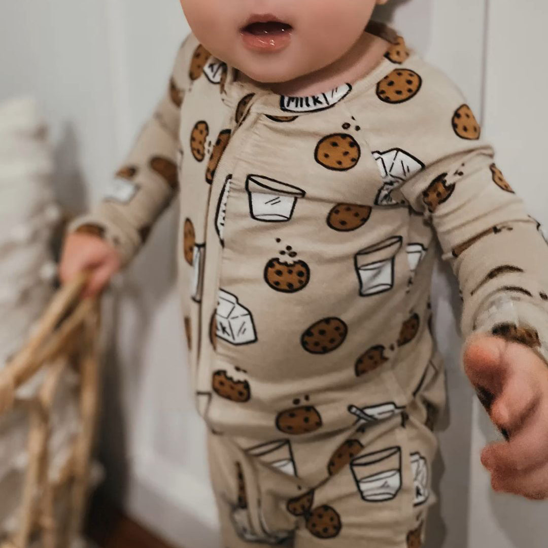 Lovely Cartoon Foods Printed Baby Jumpsuit